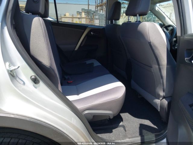 2T3WFREV1EW116778 Toyota Rav4 Xle