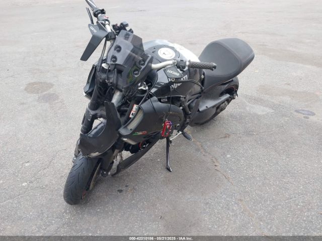 2011 DUCATI DIAVEL ZDM13BLWXBB001563 Photo 1