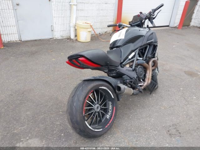 2011 DUCATI DIAVEL ZDM13BLWXBB001563 Photo 3