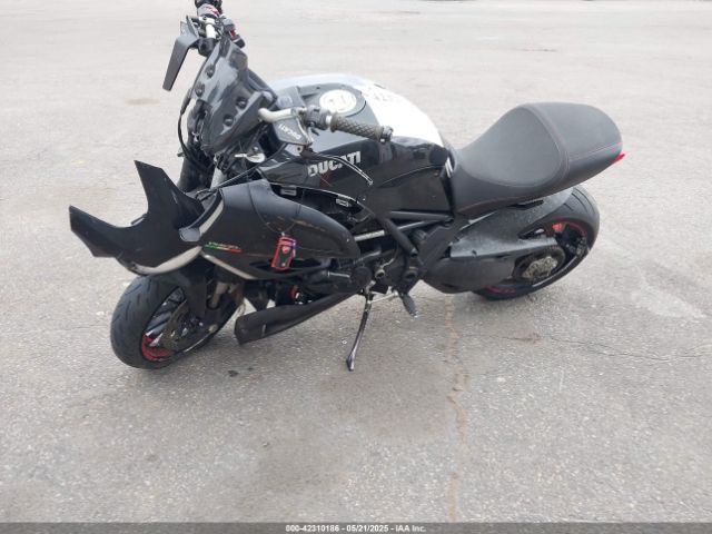 2011 DUCATI DIAVEL ZDM13BLWXBB001563 Photo 8