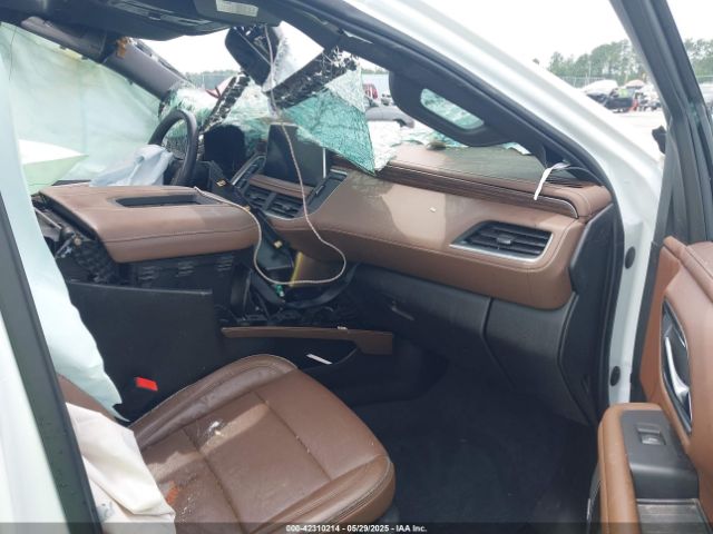 2021 CHEVROLET SUBURBAN 1GNSCGKL6MR132009 Photo 4