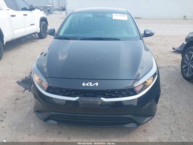 3KPF24AD5PE581736 KIA Forte Lxs