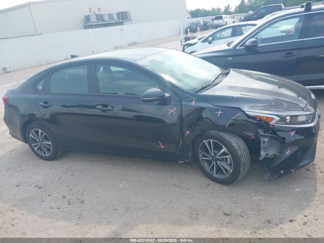 3KPF24AD5PE581736 KIA Forte Lxs