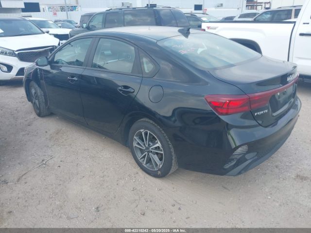 3KPF24AD5PE581736 KIA Forte Lxs