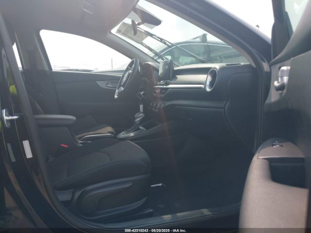 3KPF24AD5PE581736 KIA Forte Lxs