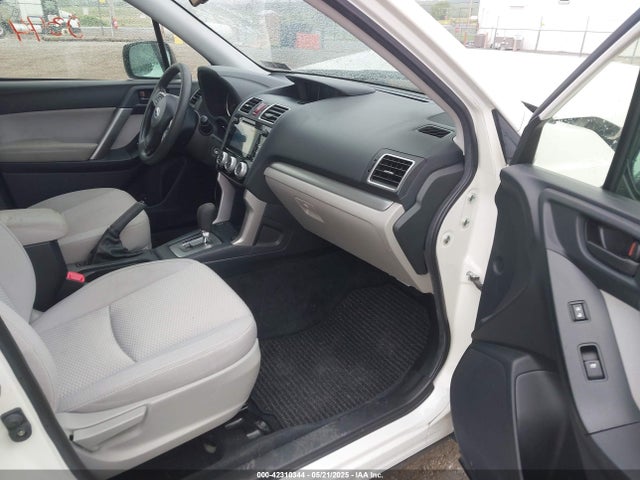 Subaru Forester 2.5i Premium 2016 JF2SJADC7GH531984 Image 5