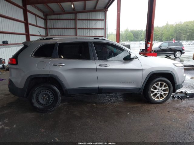 1C4PJMCS7EW124660 Jeep Cherokee Latitude