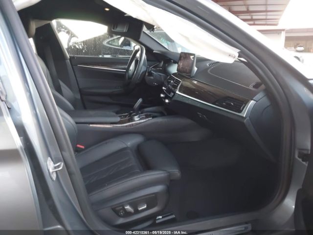 2021 BMW 530E WBA13AG03MCG69374 Photo 4
