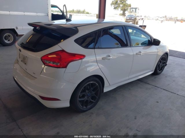 1FADP3K23GL407418 Ford FOCUS SE