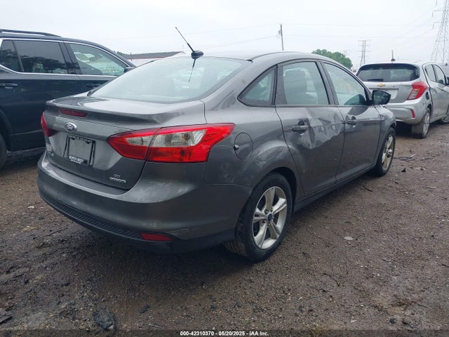 1FADP3F28EL388923 Ford FOCUS SE