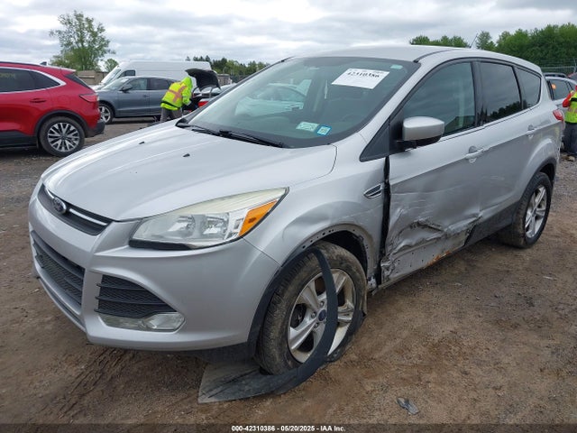 1FMCU9GX6FUA96724 Ford ESCAPE SE