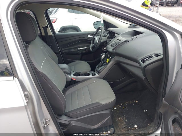1FMCU9GX6FUA96724 Ford ESCAPE SE