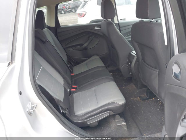 1FMCU9GX6FUA96724 Ford ESCAPE SE