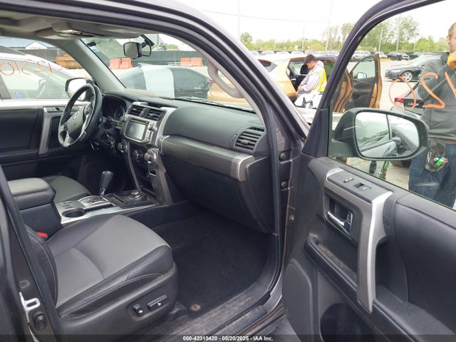 JTEBU5JR6H5413431 Toyota 4runner Sr5 Premium