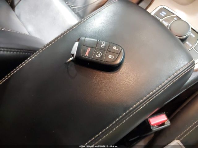 1C4RJFBG1FC840779 Jeep Grand Cherokee Limited