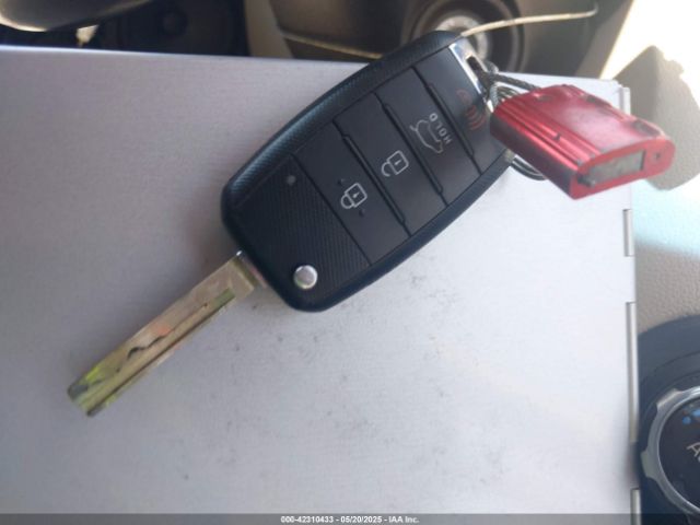5XYPG4A36HG279292 KIA Sorento 2.4l Lx