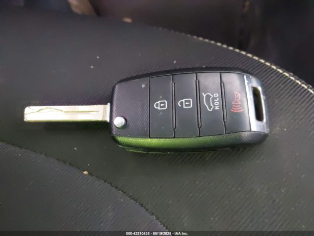 KNDJP3A58F7162907 KIA SOUL +