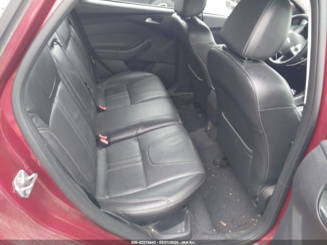 1FADP3K23EL379102 Ford FOCUS SE