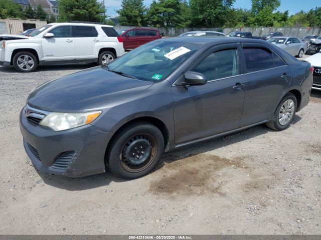 4T1BF1FK0EU407320 Toyota CAMRY LE