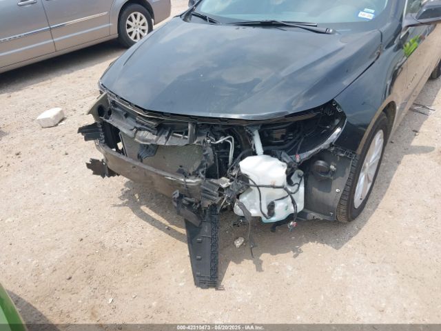 1G1ZD5ST0SF144690 Chevrolet Malibu Fwd 1lt