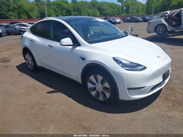 2023 TESLA MODEL Y 7SAYGDEE6PA080118 Photo 0