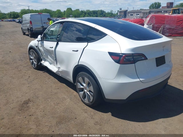 2023 TESLA MODEL Y 7SAYGDEE6PA080118 Photo 2