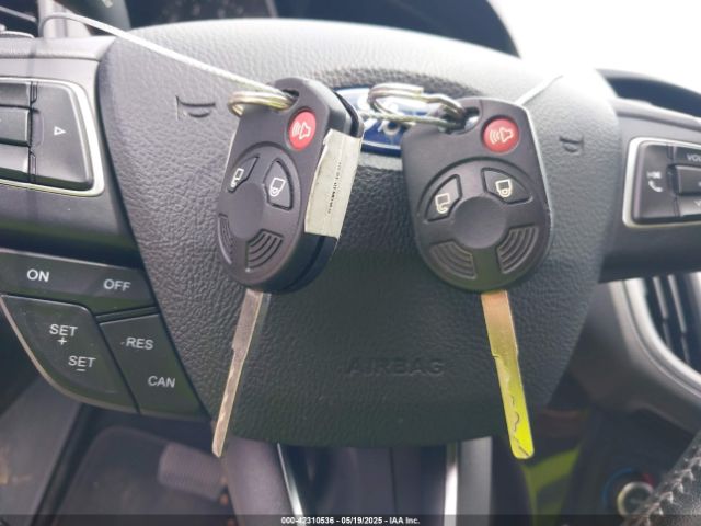 1FMCU0GDXJUB60385 Ford ESCAPE SE