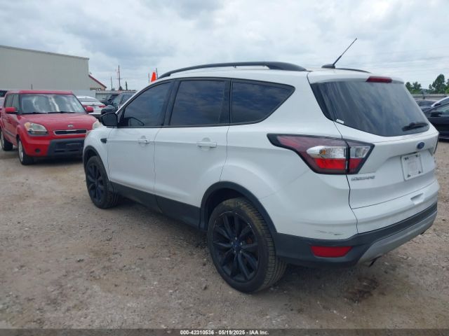 1FMCU0GDXJUB60385 Ford ESCAPE SE