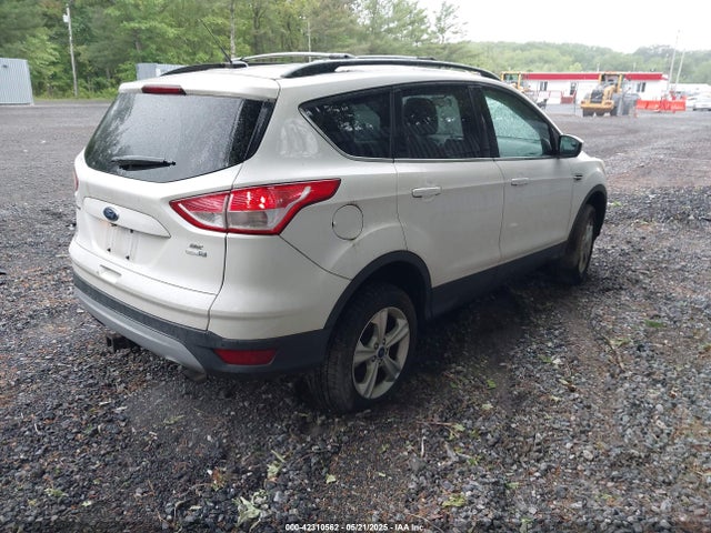 1FMCU9G93EUA18370 Ford ESCAPE SE