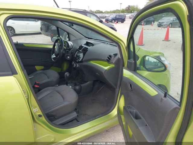 KL8CD6S92EC409213 Chevrolet Spark 1lt Auto