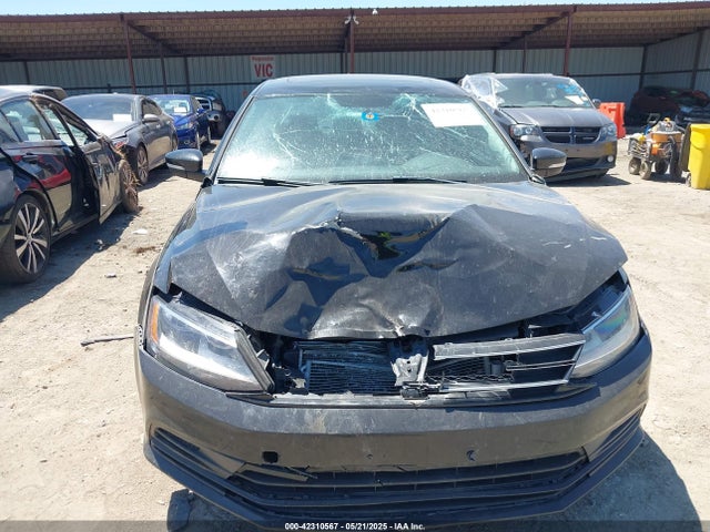 3VWD67AJ6GM321898 Volkswagen 2016