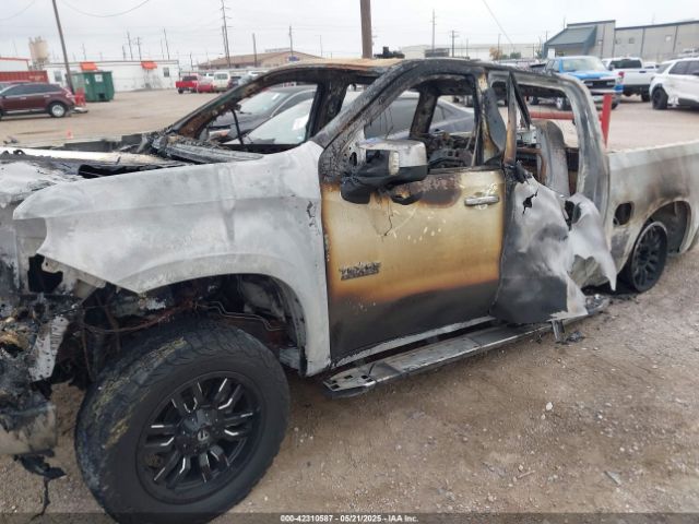 2023 CHEVROLET SILVERADO 1500 1GCUDGE82PZ228598 Photo 5
