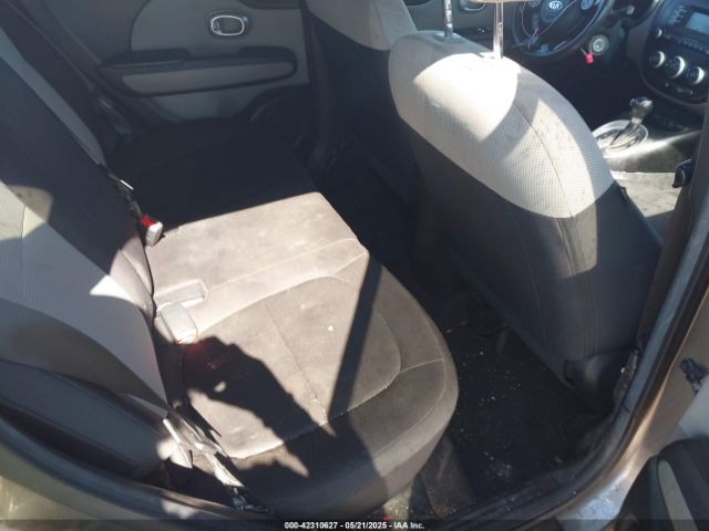 KNDJN2A24F7225958 KIA Soul