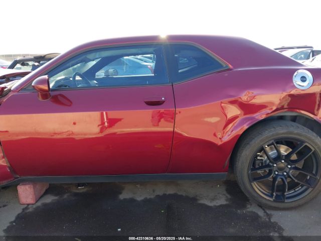 2C3CDZAG3KH744129 Dodge Challenger Sxt