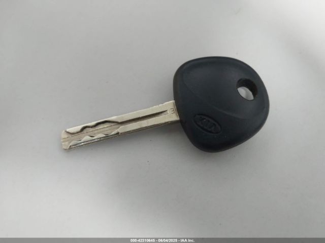 KNDJN2A21E7035808 KIA Soul !
