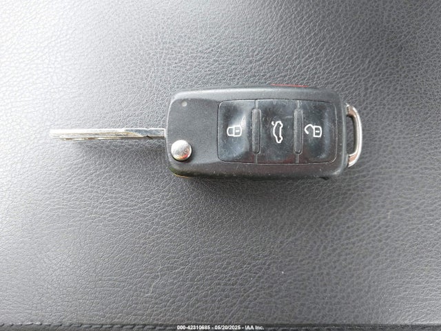 1VWAS7A36FC022590 Volkswagen Passat 1.8t S
