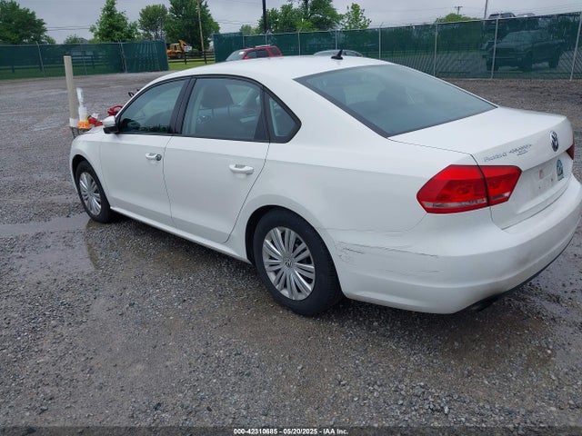 1VWAS7A36FC022590 Volkswagen Passat 1.8t S