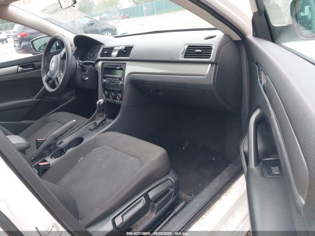 1VWAS7A36FC022590 Volkswagen Passat 1.8t S