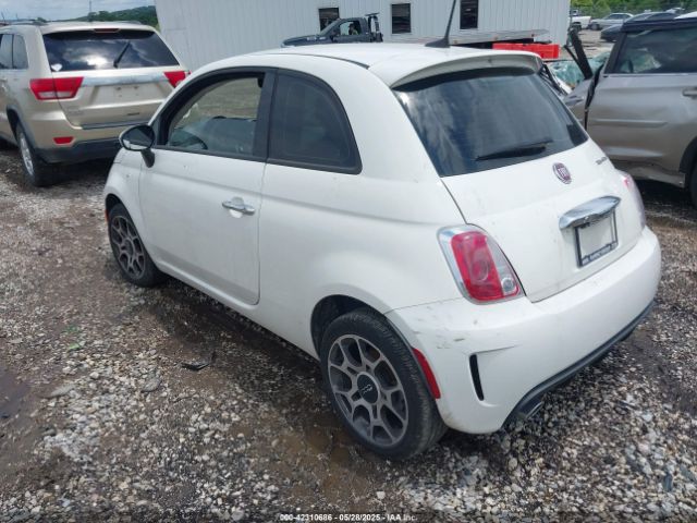 2018 FIAT 500 3C3CFFKH7JT377595 Photo 2