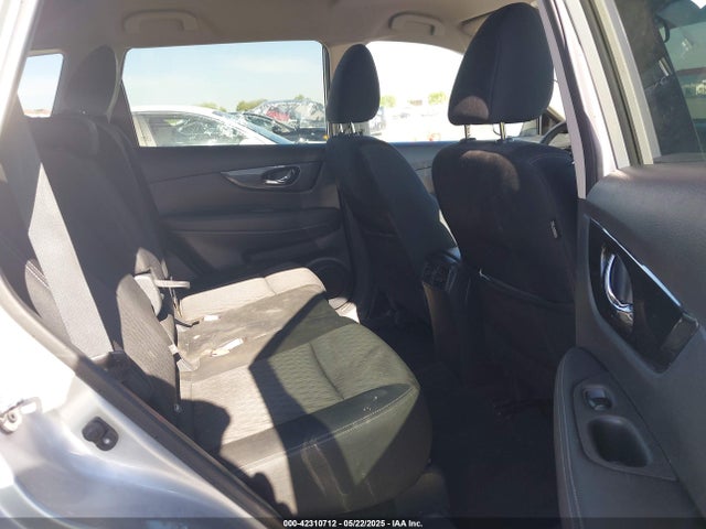 KNMAT2MT1JP535522 Nissan ROGUE SV