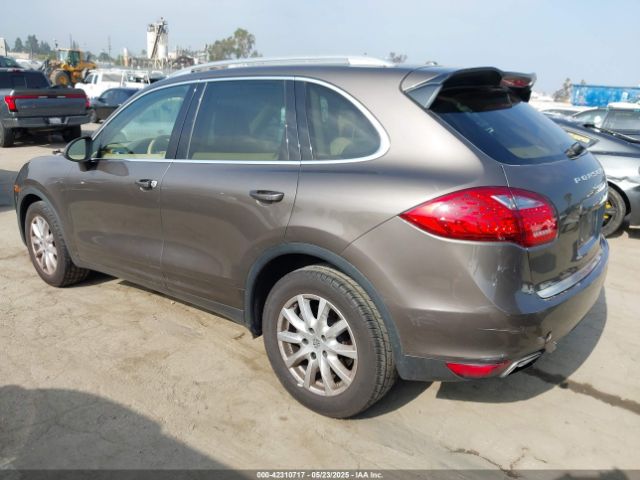 2013 PORSCHE CAYENNE WP1AA2A27DLA12307 Photo 2