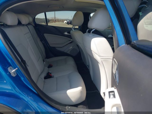 WDCTG4EB6FJ185467 Mercedes-Benz GLA 250