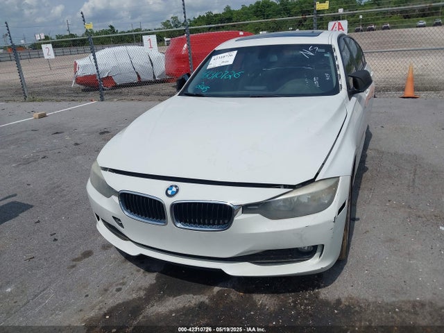 42310726 :رقم المزاد ، WBA3B1C53F5A05712 vin ، 2015 Bmw 320i مزاد بيع