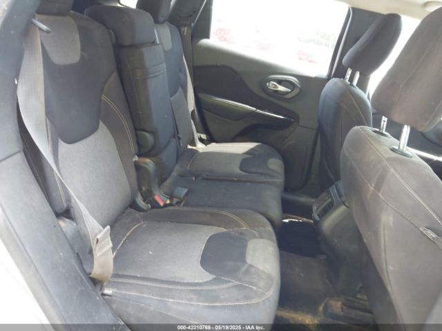 1C4PJLCS1EW222173 Jeep 2014