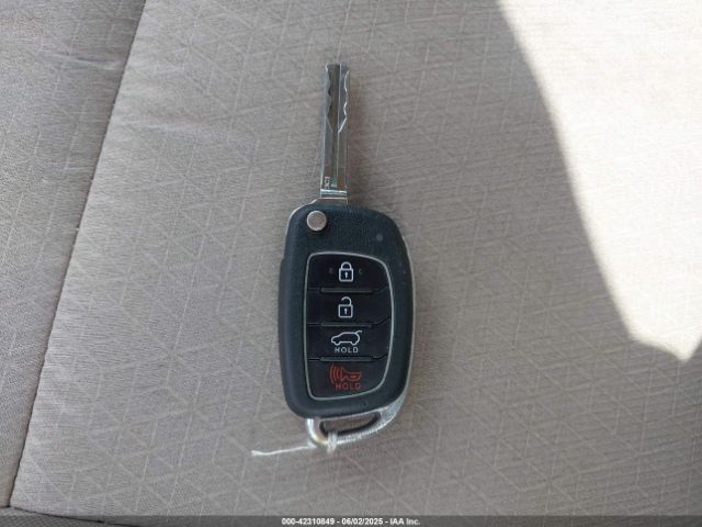 KM8J23A49GU105622 Hyundai TUCSON SE