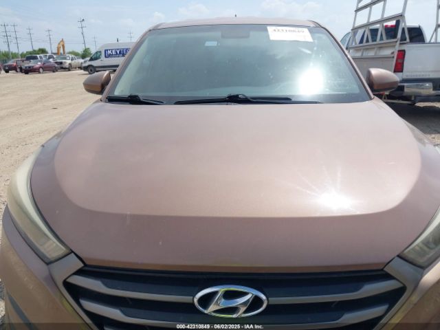 KM8J23A49GU105622 Hyundai TUCSON SE