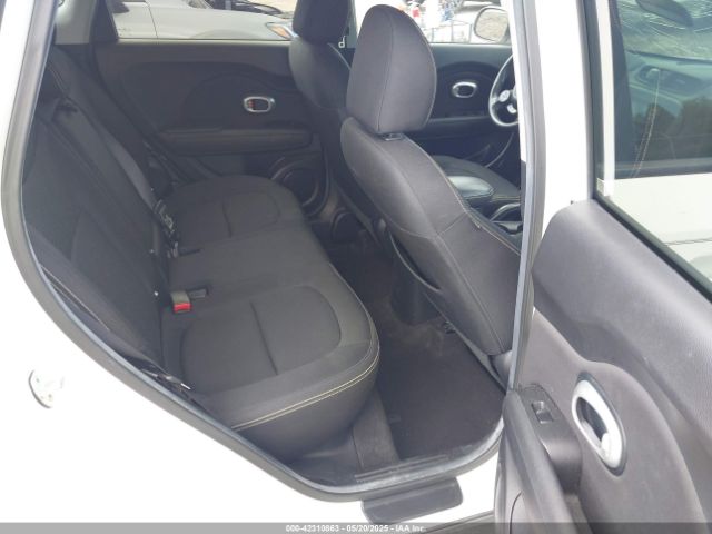 KNDJP3A55F7187649 KIA SOUL +
