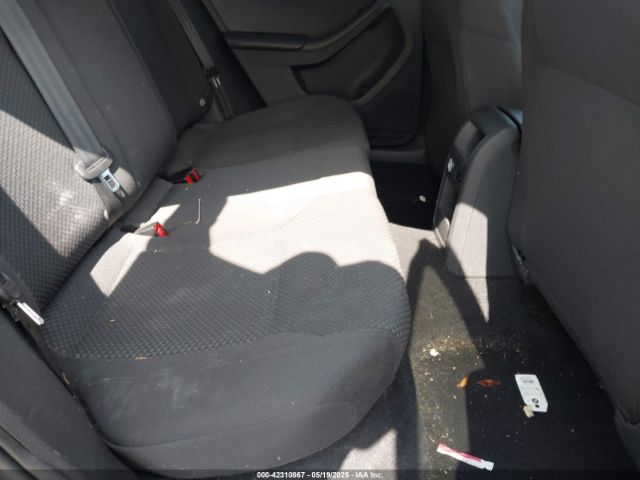 3VW2K7AJ3EM221290 Volkswagen Jetta 2.0l S