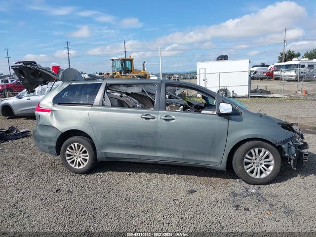 Продажа на аукционе авто 2013 Toyota Sienna Xle V6 8 Passenger, vin: 5TDYK3DC8DS389685, номер лота: 42310892