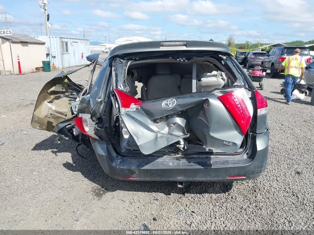 Продажа на аукционе авто 2013 Toyota Sienna Xle V6 8 Passenger, vin: 5TDYK3DC8DS389685, номер лота: 42310892